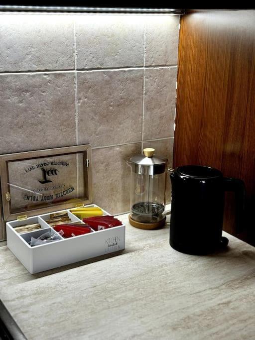 Joy Apartment ميزّيجرا المظهر الخارجي الصورة
